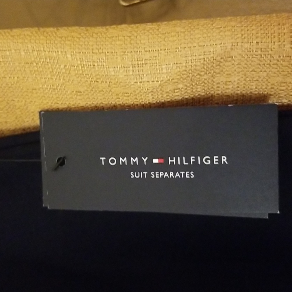 Tommy Hilfiger Skirt - Picture 2 of 5